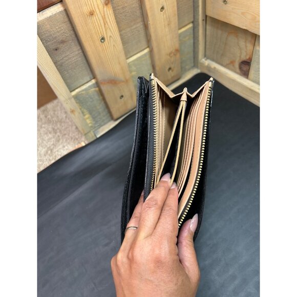 KATE SPADE NEW YORK Black Leather Zip Around Wristlet Wallet With Gold Hardware - Picture 5 of 10